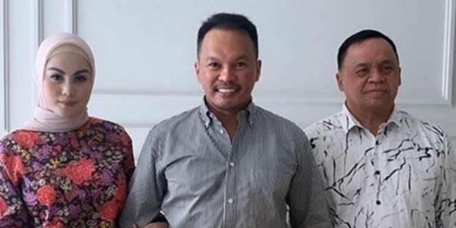 Berhijab, Penampilan Jennifer Dunn Saat Ulang Tahun Disorot