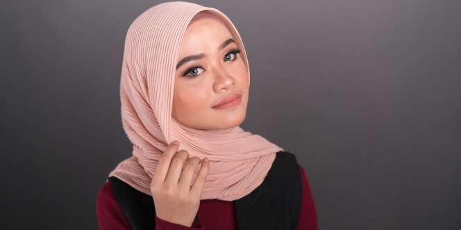 Gaya Hijab Ala 10 Fashion dan Beauty Influencer Internasional, Mana Favoritmu?