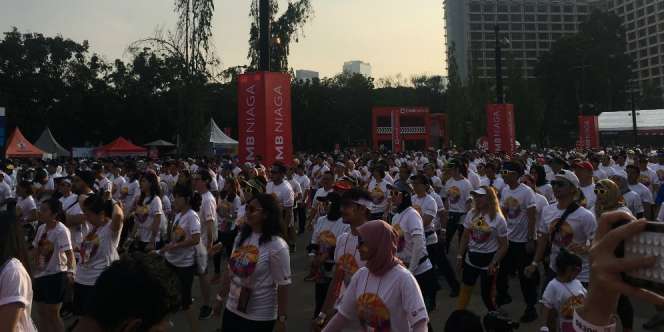 Antusiasme Peserta The Color Run 'Love Tour'