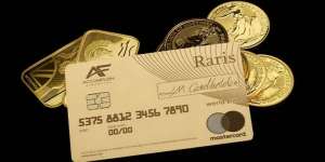 Mewah Banget, Kartu Debit Ini Terbuat dari Emas 18 Karat