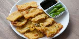 3 Cara Mudah Membuat Tempe Mendoan, Bikin Sendiri di Rumah