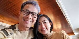 Delon Masih Ragu Undang Mantan Istri ke Pernikahannya