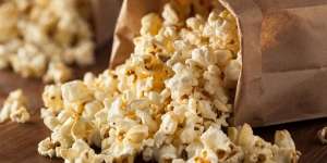 4 Cara Membuat Popcorn Mudah, Sederhana, dan Tahan Lama