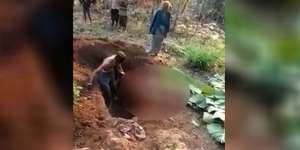 Kangen, Lelaki di Probolinggo Bongkar Makam Ibunda