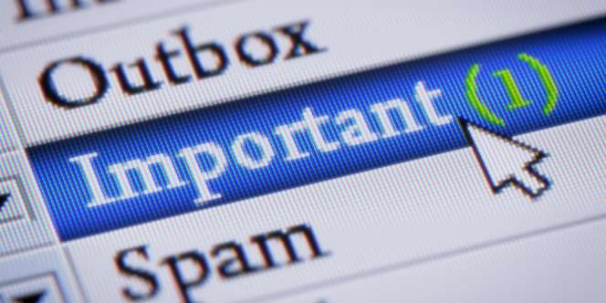 Kirim E-mail Lewat Batas Jam Kerja, Pegawai Kena SP Perusahaan