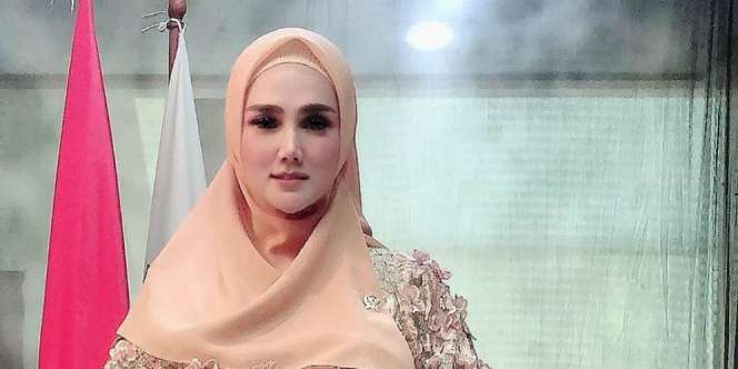 Salaman dengan Prabowo, Tangan Mulan Jameela Disorot