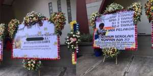Heboh! Labrak Pelakor yang Sedang Wisuda S2 Pakai Karangan Bunga