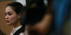 Jennifer Dunn Pamer Foto Faisal Haris dan Putrinya