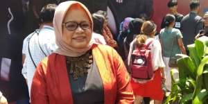 Ibu Anies Baswedan Tampilkan Batik Marunda di JFW