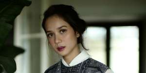 Cantiknya Gista Putri Dampingi Wishutama di Pelantikan Menteri Jokowi