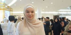 Masker Wajah Andalan Dewi Sandra yang Bikin Glowing, Penasaran?