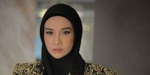 Zaskia Sungkar Tulis Curhat 'Menangis', Netizen Malah...