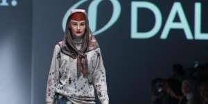 Stylish dengan Busana Hijab Pojabi