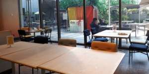 Nyamannya Menginap di Hotel Penuh Gaya di Pusat Ibu Kota