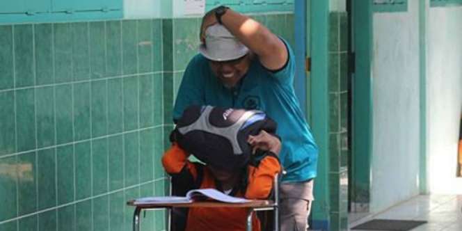 Kala Siswa SLB Belajar Hadapi Gempa