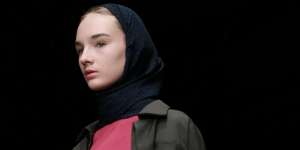 Nuansa Hijab Safari di Panggung JFW 2020