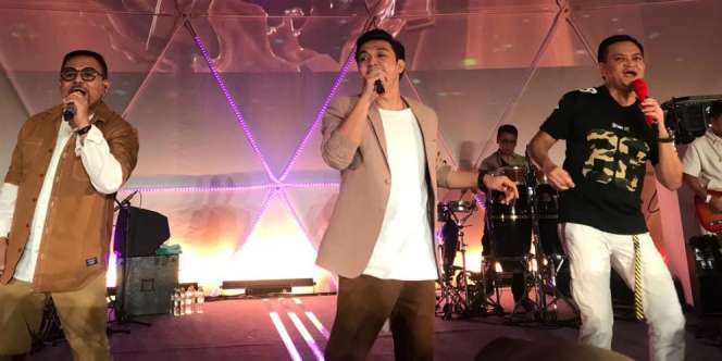 Beri Kejutan Saat Manggung, Kahitna Bikin Fans Histeris