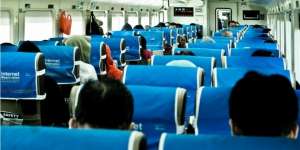 Mulai Hari Ini KA Walahar dan Jatiluhur Pindah ke Kramat Stasiun