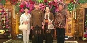 Gelar Mitoni, Ini Momen Prosesi Tujuh Bulan Kehamilan Istri Ahok