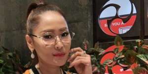 Perlihatkan Gerakan Yoga, Inul Daratista Bikin Ngilu