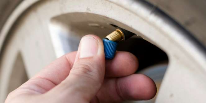 Sering Diremehkan, Ini Ternyata Fungsi Vital Tutup Pentil Ban