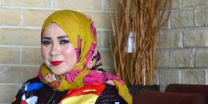 Melly Goeslaw dan Warna-warni Putri Duyung