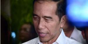 Jokowi Kunjungi Korban Gempa Ambon: Rumah Rusak Berat Dibantu Rp50 Juta