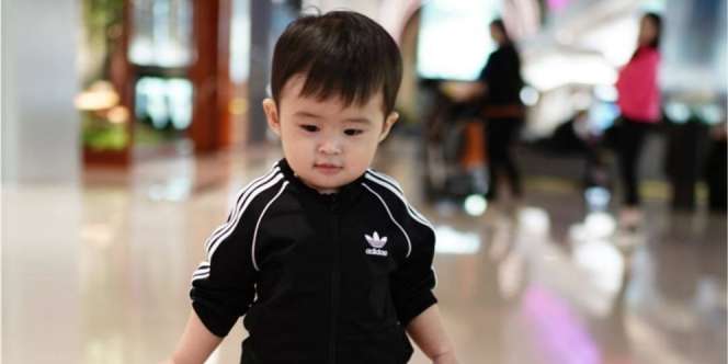 Deretan Anak Seleb yang Suka Kenakan Pakaian Mahal
