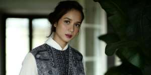Paduan Busana Favorit Gista Putri, Penasaran?