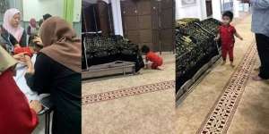 Sedih! Anak Bermain di Sekitar Keranda Jenazah Kedua Orang Tuanya