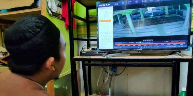 Astaga, Masjid di Palembang Dilempari Kotoran Manusia