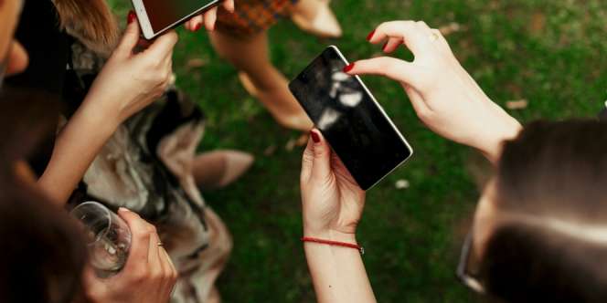 Photo Booth Pernikahan Ungkap Perselingkuhan Wanita yang Jadi Tamu Undangan