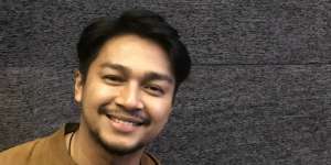 Syuting Film Horror, Deva Mahenra Terluka
