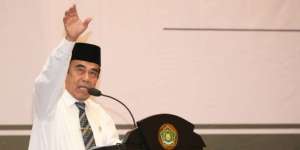 Selain Cadar, Menag Fachrul Razi Soroti Celana Cingkrang