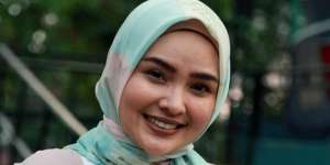 Sempat Jenuh, Ria Miranda Pensiun Jadi Desainer?