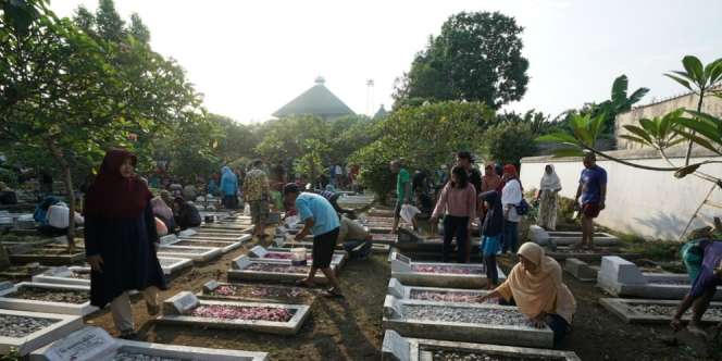Lippo Bisnis Pemakaman Muslim, Biaya Rp32 Juta per Liang Lahat