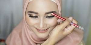 4 Langkah Membuat Alis Terlihat Alami dan Rapi