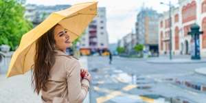 11 Cara Menjaga Kulit Saat Musim Hujan 