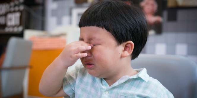 7 Cara Menghadapi Anak Tantrum