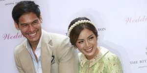 Jessica Iskandar Pajang Foto Berendam Bareng Richard Kyle, Netizen Auto Zoom