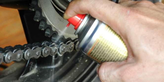 Cara Mengatasi Rantai Motor Berisik dengan Trik Mudah