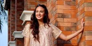 Peduli Lingkungan, Nadine Chandrawinata Bawa Tumbler Tiap Hari