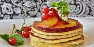 Cara Membuat Pancake Sederhana dan Pancake Durian
