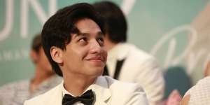 Kehadiran Mengejutkan Jefri Nichol di Premier Habibie & Ainun 3