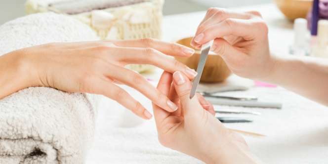 6 Tips Simpel Manicure di Rumah