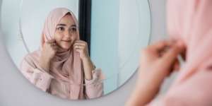 Essence Lokal ala Korea, Rahasia Kulit Glowing Perempuan dengan Aktivitas Padat