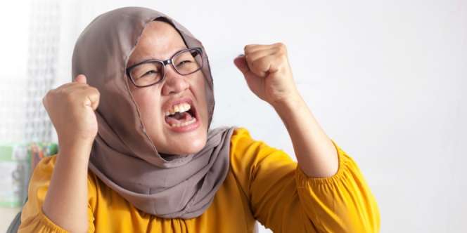 Bikin Hati Lega, Pegawai Kantoran Mengumpat 55 Kali Seminggu