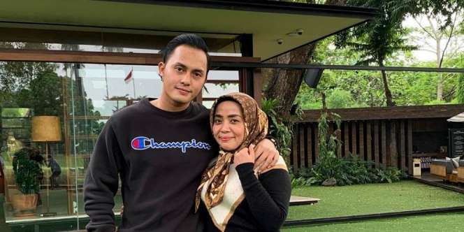 Nia Ramadhani Foto Bareng Muzdalifah dan Fadel Islami, Netizen Heboh