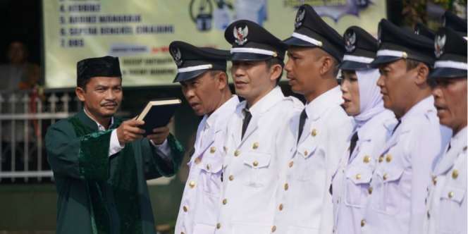 Dua Istri Wakil Bupati Blitar Dilantik Jadi Kepala Desa