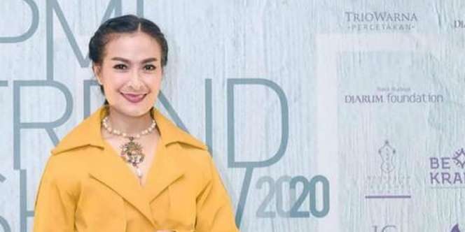 Bandingkan Profesi Pilot Sang Suami dengan Ojol, Iis Dahlia Dihujat